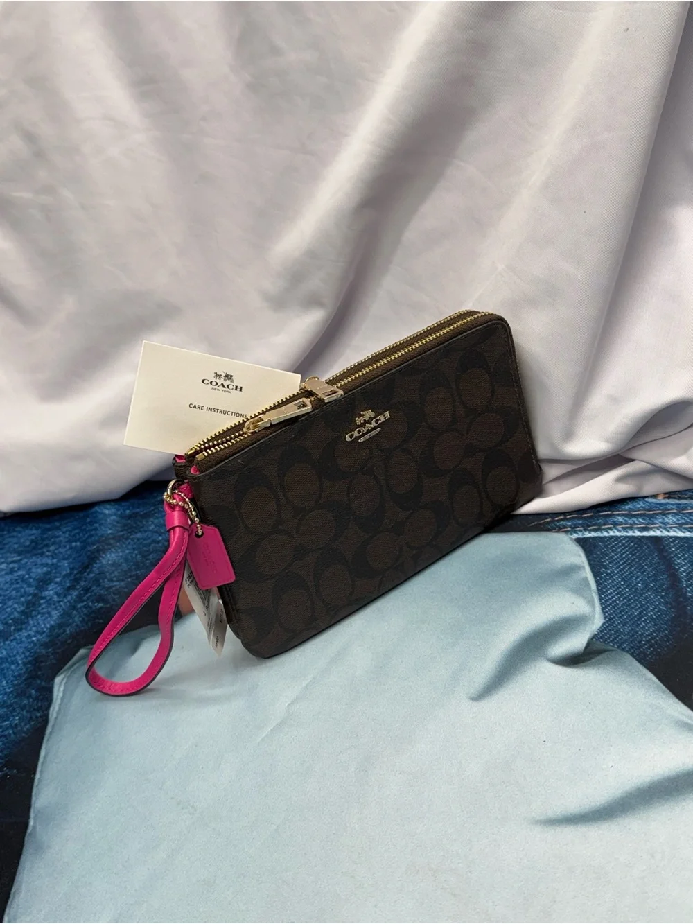 (new+tag) Coach Double-Zip Wristlet Brown Signature Monogram - Pink Wrist Strap